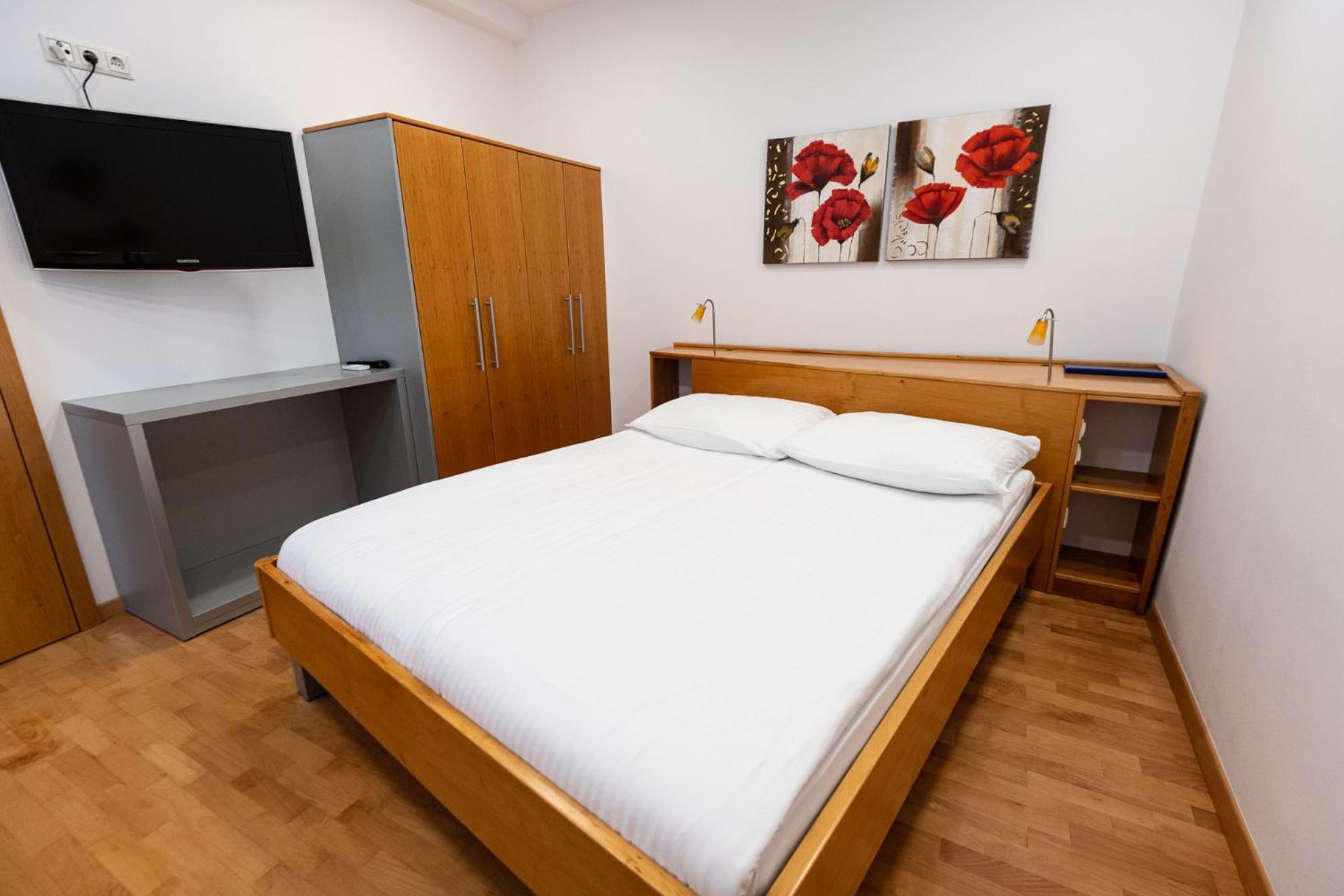 Apartmaji In Sobe Ramar Hotel Straza Ngoại thất bức ảnh